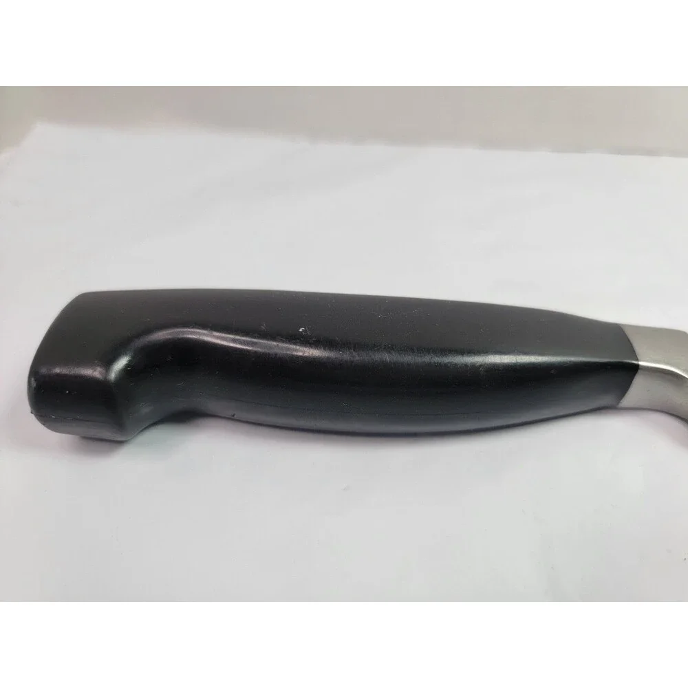 Zwilling J.A. Henckels Four Star 8” Serrated Bread Knife 31076-200 Germany